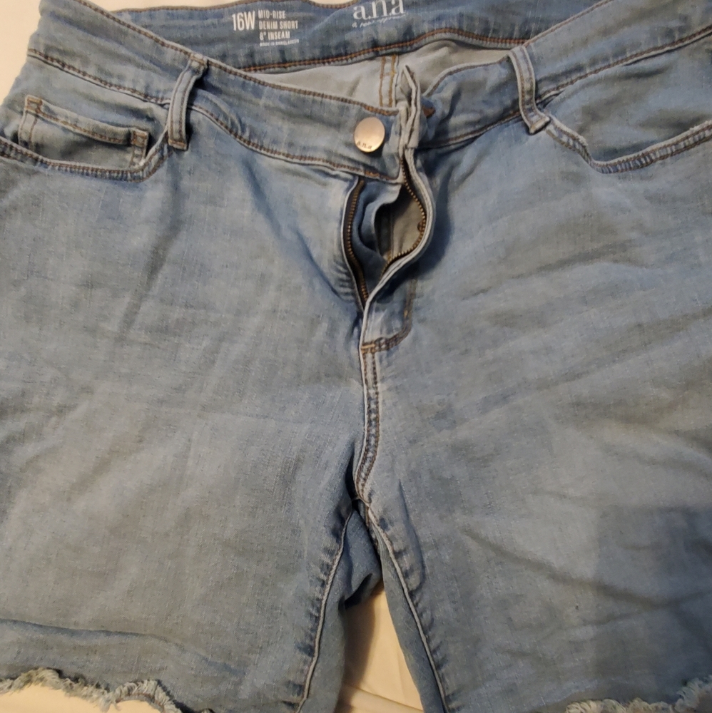 Shorts Womens
